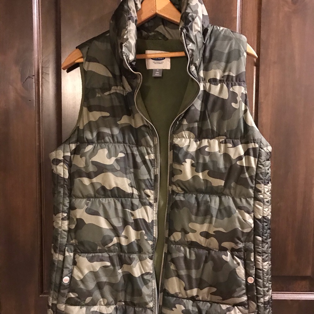 Camo Puffer Vest
